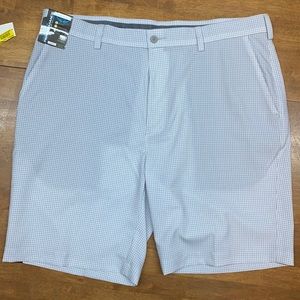Roundtree & Yorke flat front shorts